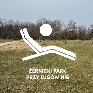 symbol leżaka i podpis żernicki park przy ługowinie na tle zdjęcia polany parkowej